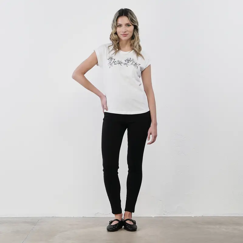 Pantaloni neri da donna con vestibilità skinny