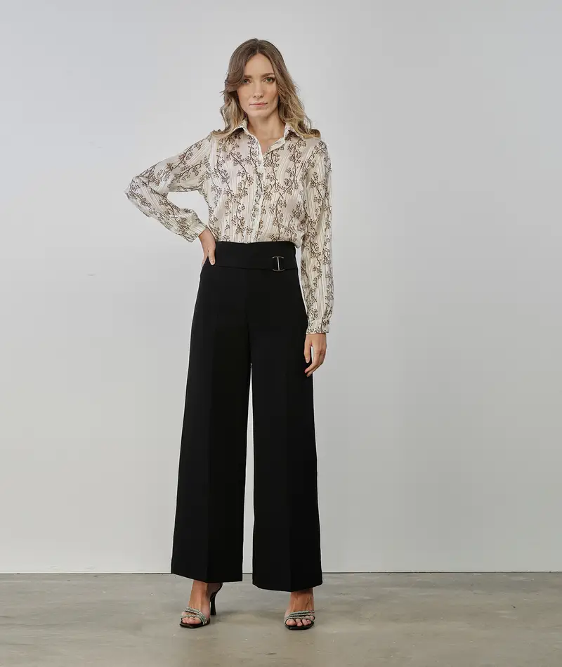 Pantaloni palazzo neri con cintura