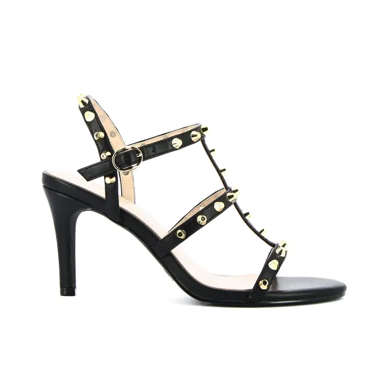 Sandali neri con tacco alto e borchie