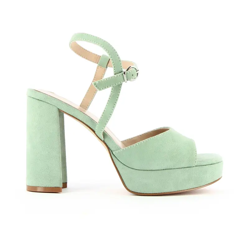 Sandali verdi in pelle scamosciata con tacco e plateau