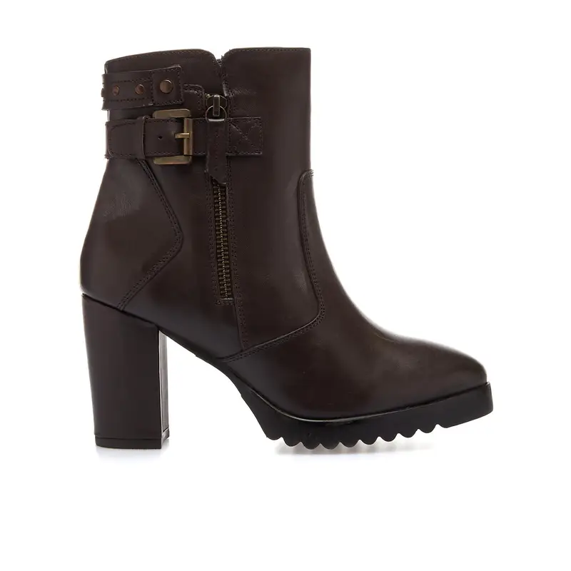 Stivaletti marroni in pelle con tacco e zip