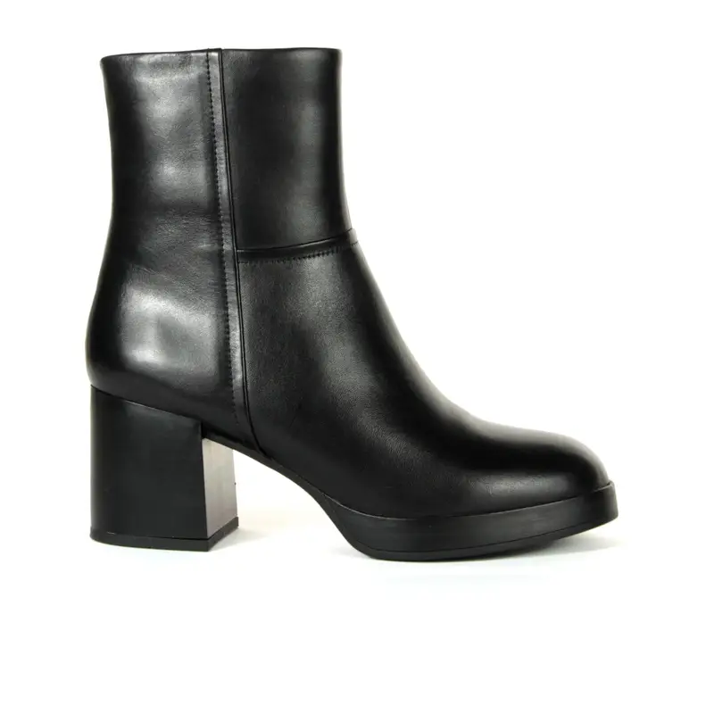 Stivaletti neri in pelle con tacco largo e cuciture