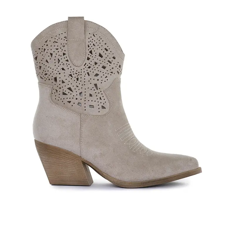 Stivaletti texani beige con tacco e gambale traforato