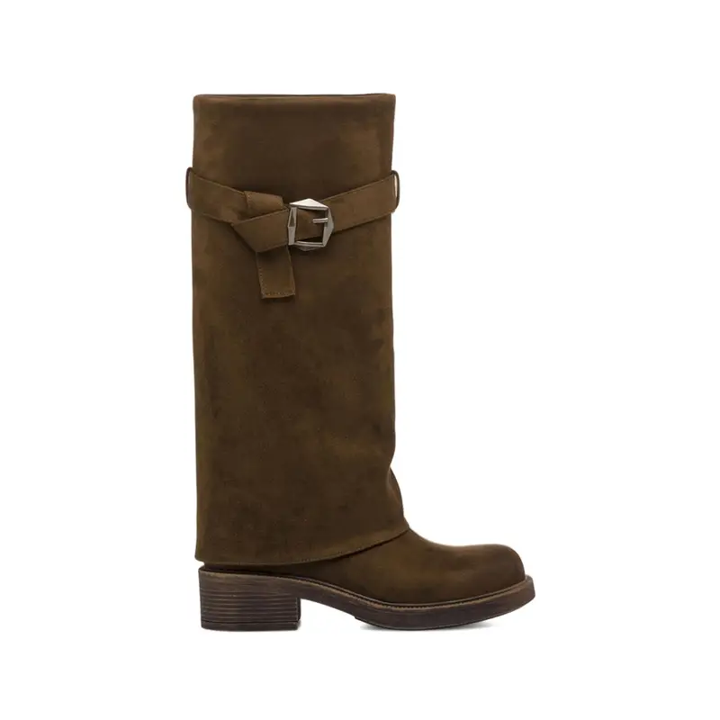 Stivali bassi marroni da donna con maxi risvolto e fibbia