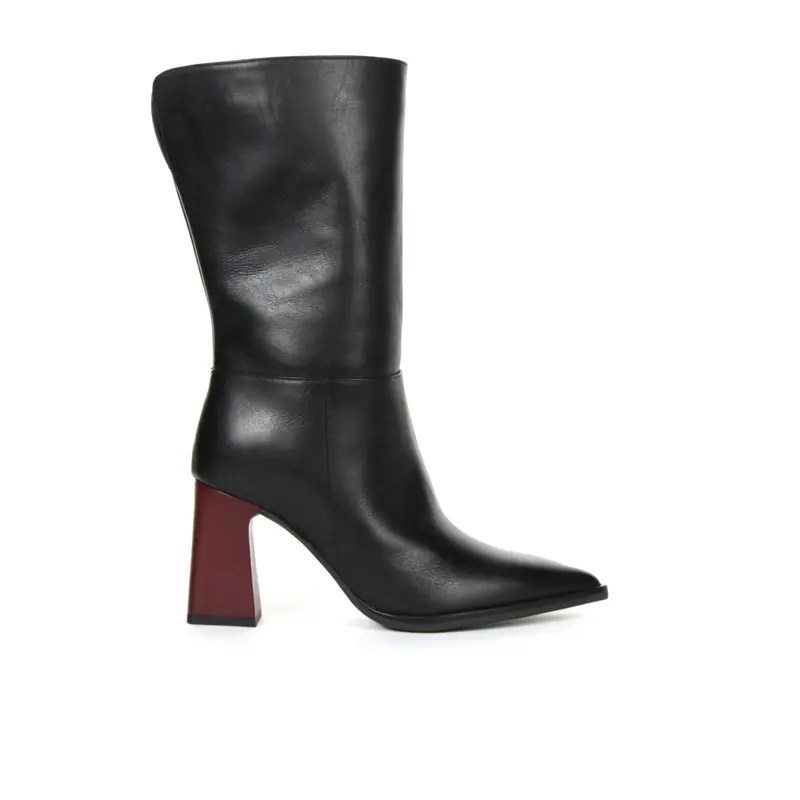 Stivali in pelle neri a punta con tacco alto a contrasto