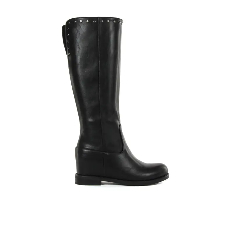 Stivali neri con zeppa interna e gambale con borchie