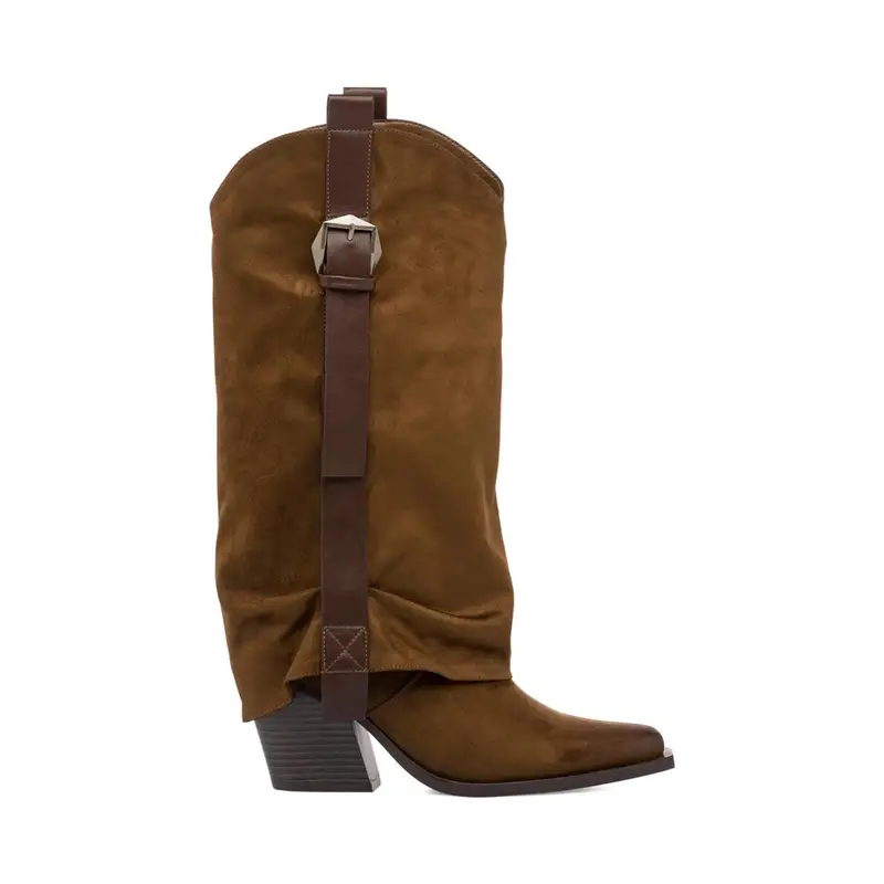 Stivali texani marroni da donna a punta con tacco e gambale maxi risvolto con fibbie laterali