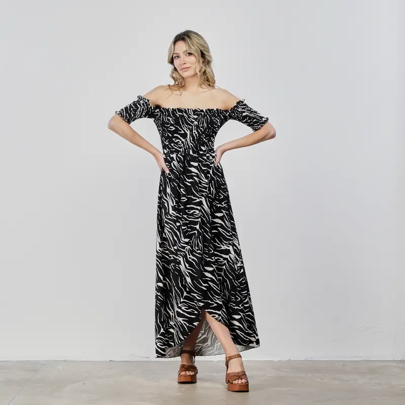 Vestito lungo nero stampa animalier senza maniche