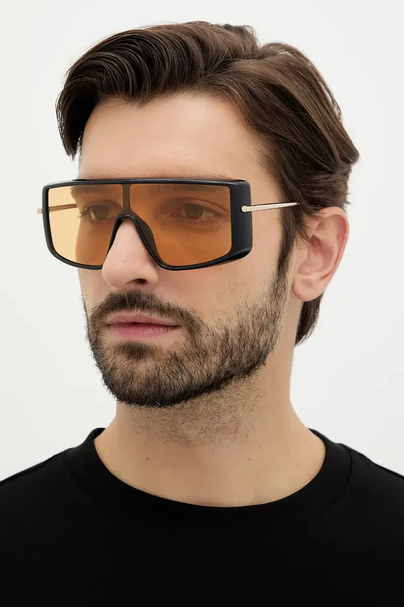 occhiali da sole colore nero AM0524S