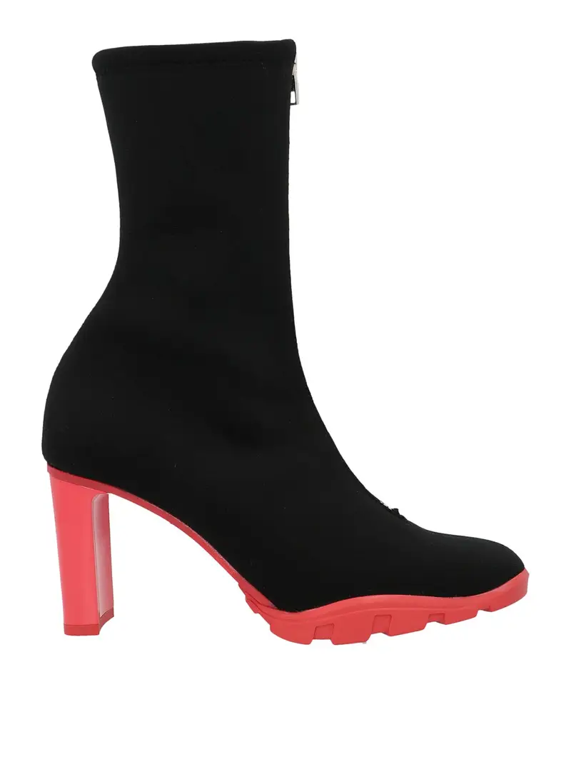 stivaletti con battistrada sottile Nero