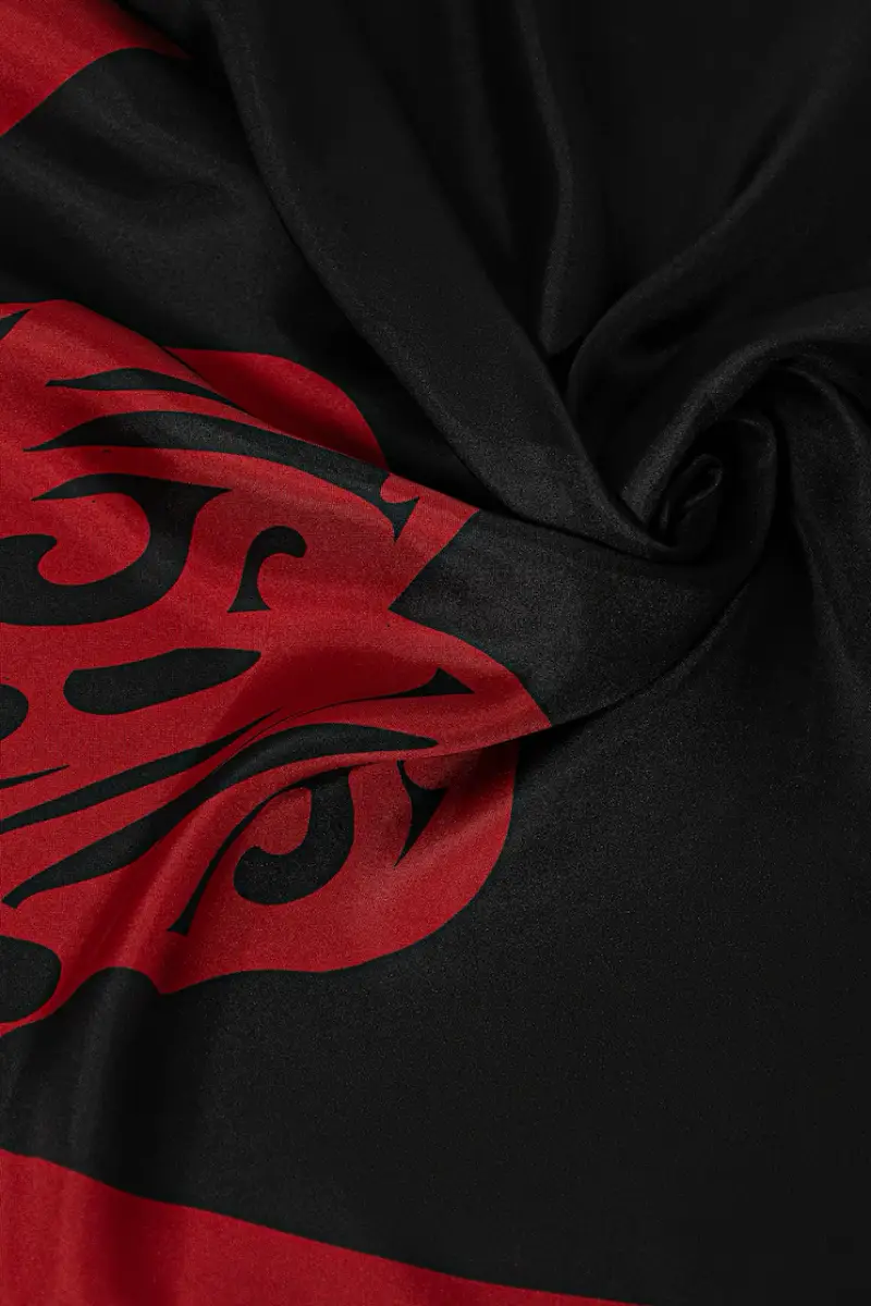 scialle in seta Nero miniatura 3