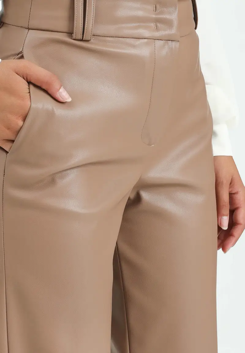 Pantalone Pozio in ecopelle cammello da donna miniatura 3