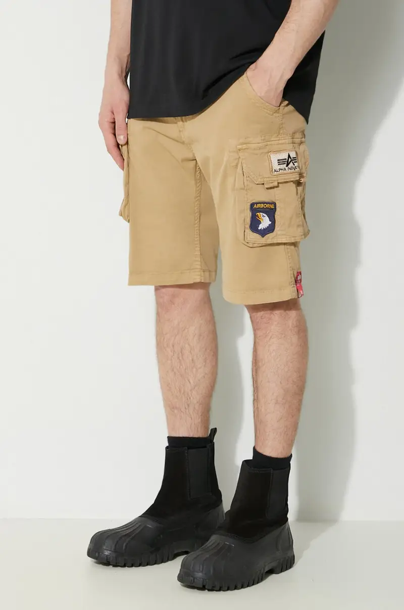 pantaloncini uomo colore beige