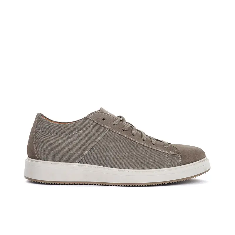 Sneakers da uomo beige con lacci e cuciture