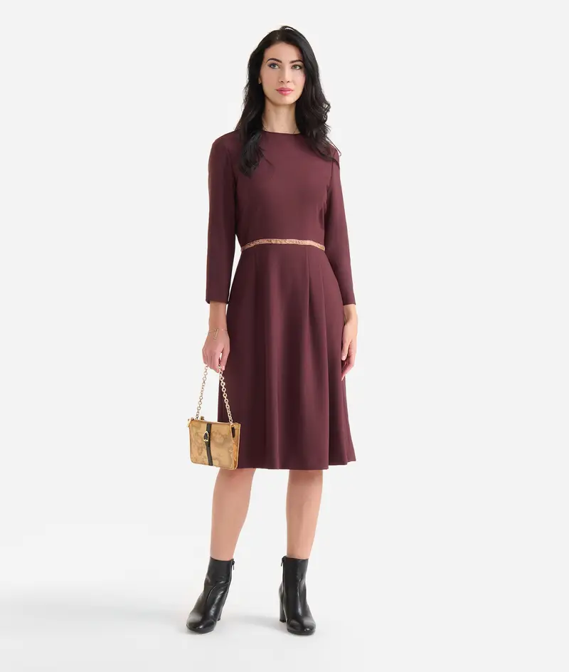 Abito in cavallery con bottoni Borgogna