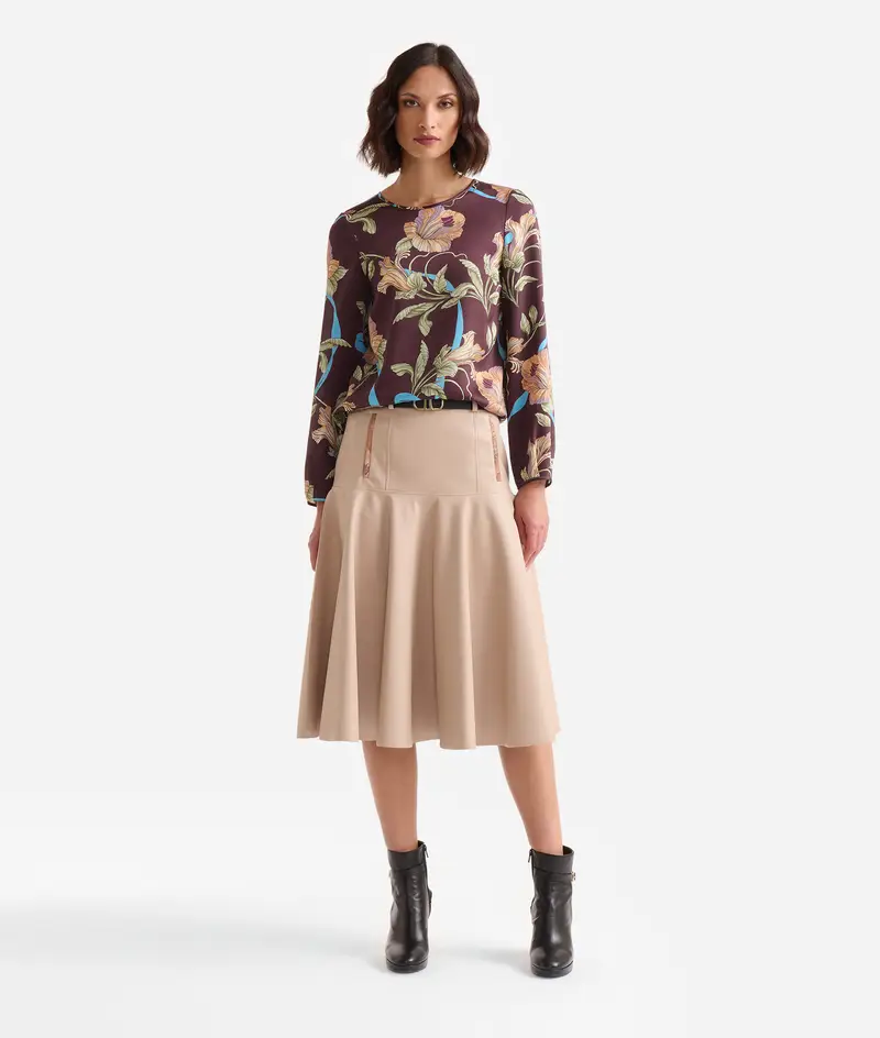 Blusa basic in twill Fiori Geo Mogano