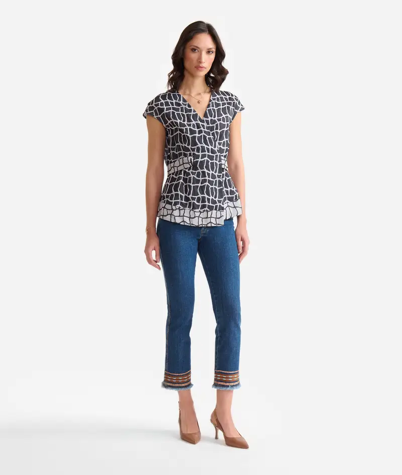 Blusa con allacciatura in cotone tinto filo Savana Nera