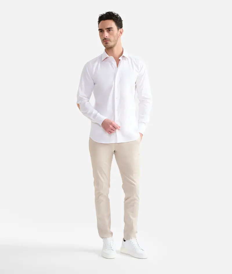 Camicia slim in cotone stretch con toppe Bianca
