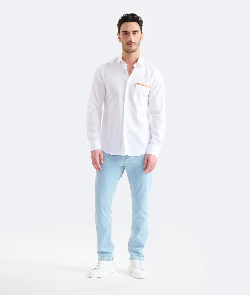 Camicia slim in lino e cotone con taschino Bianca