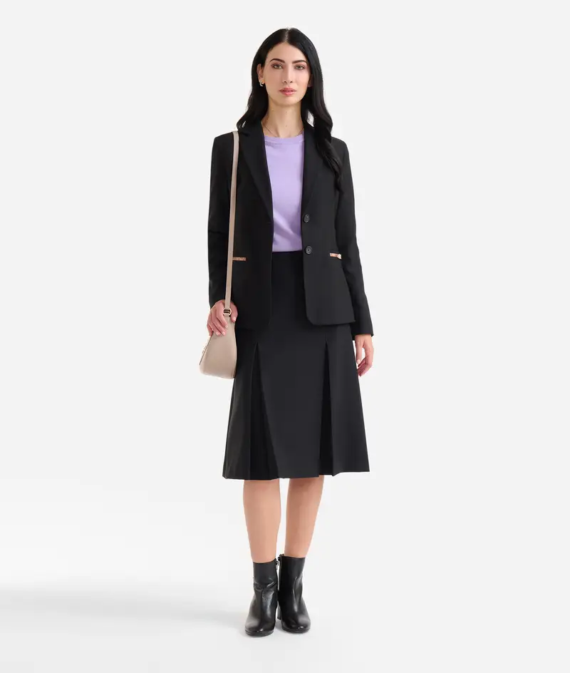 Giacca in cavallery con gioiello Nera