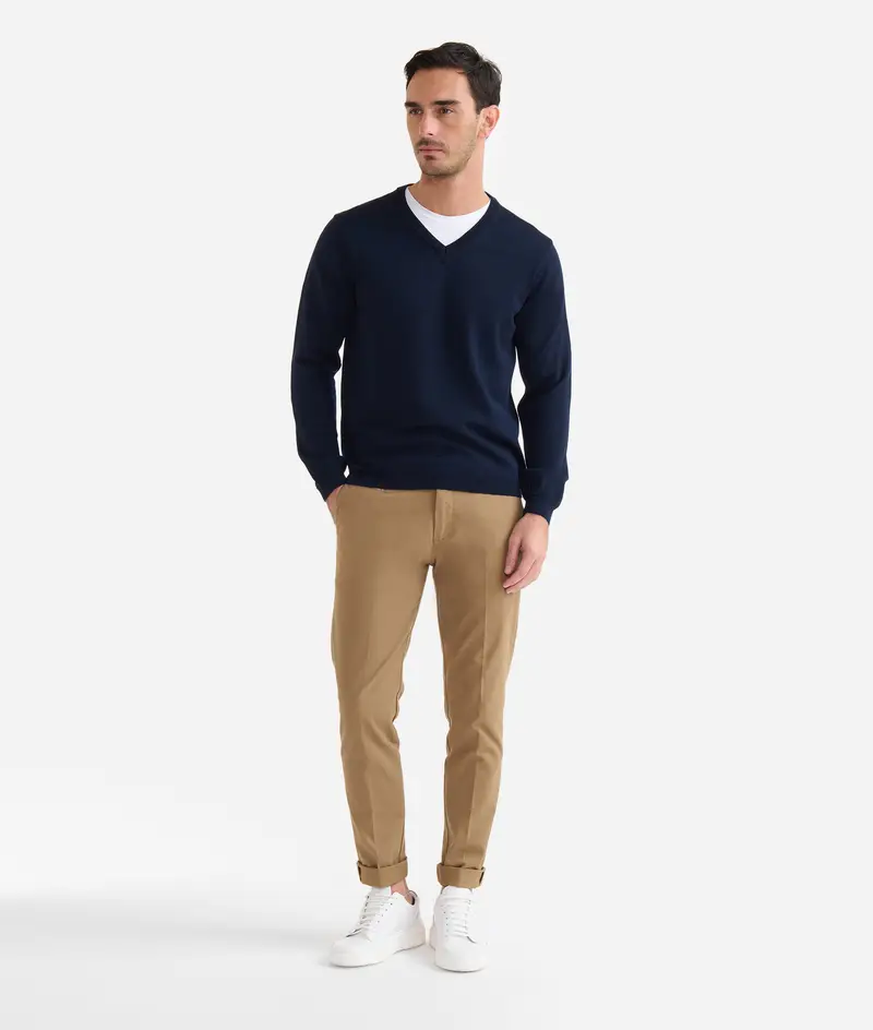 Maglia scollo a V con toppe Geo Classic Blu Notte