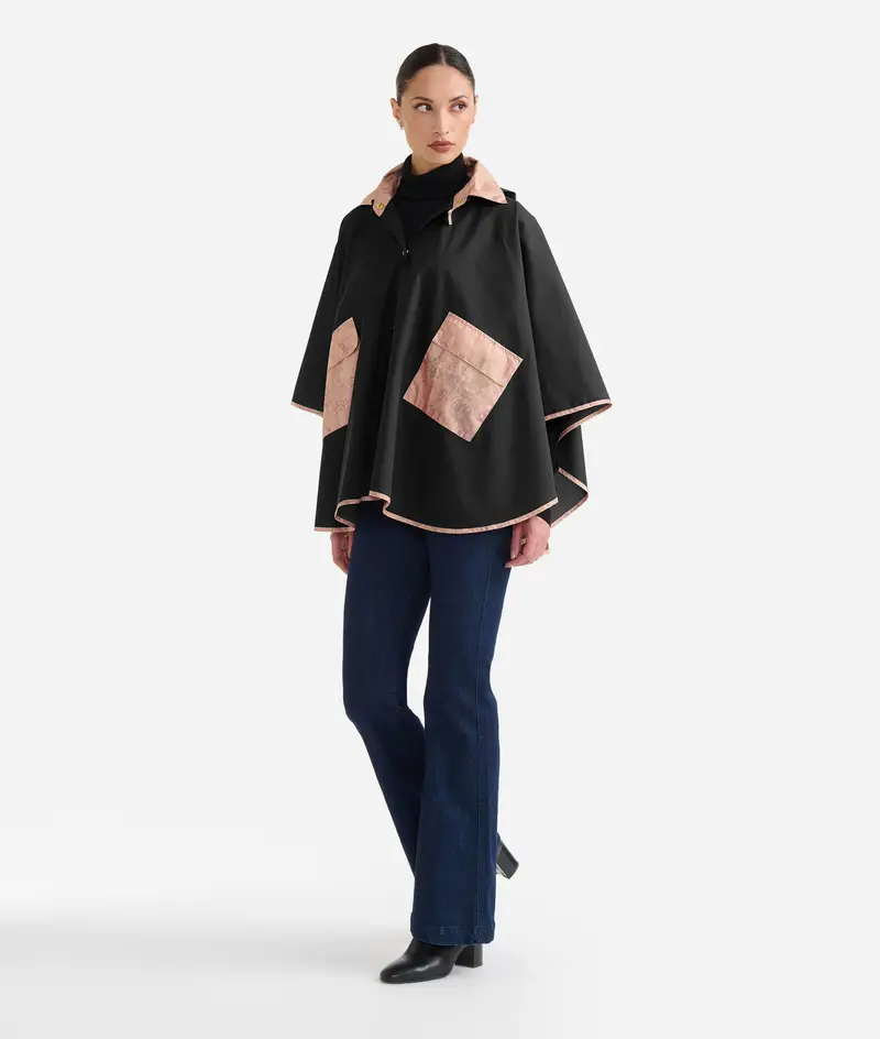 Poncho impermeabile corto Nero