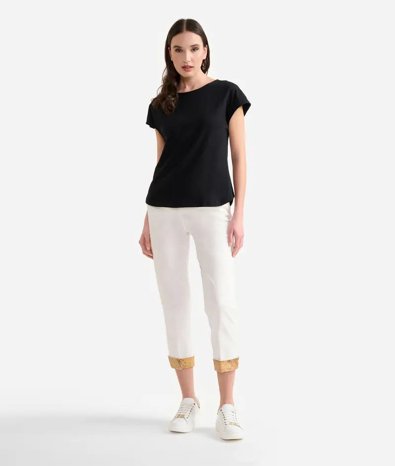T-shirt in jersey di cotone stretch con laccio Geo Classic Nera