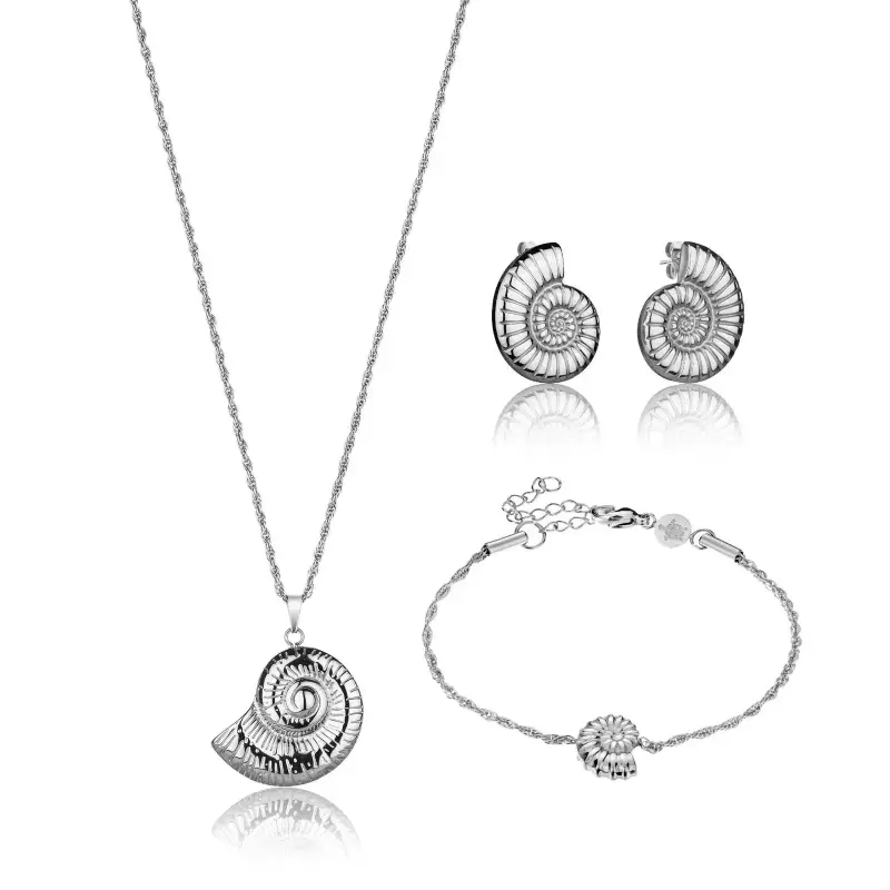 Collana da donna Amelia Parker Cael