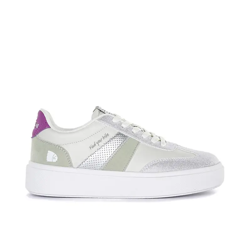 Sneakers donna argento e bianche con scritta laterale