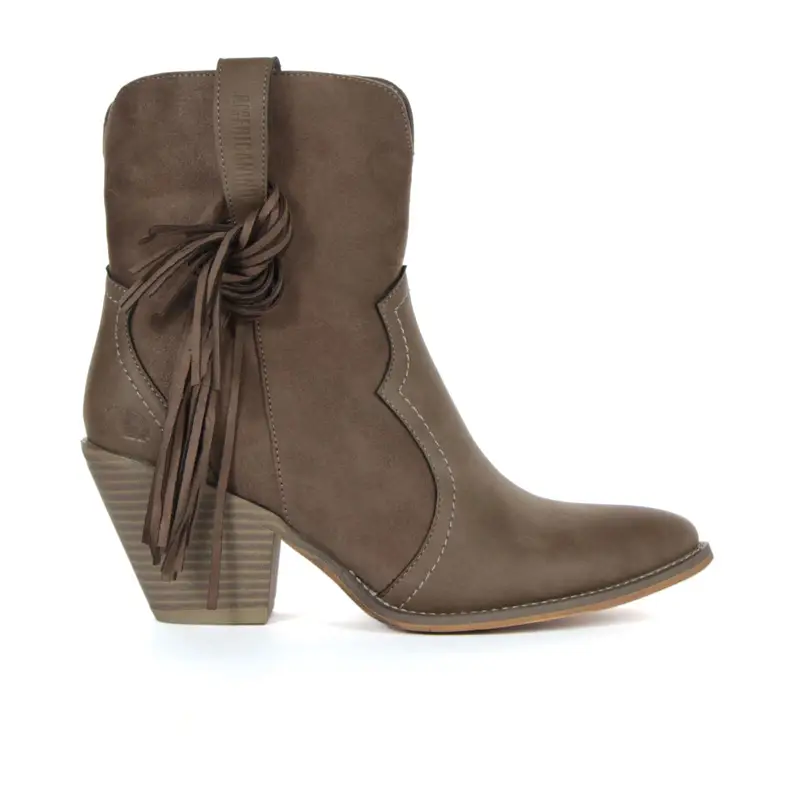 Stivaletti texani marroni con tacco e frange