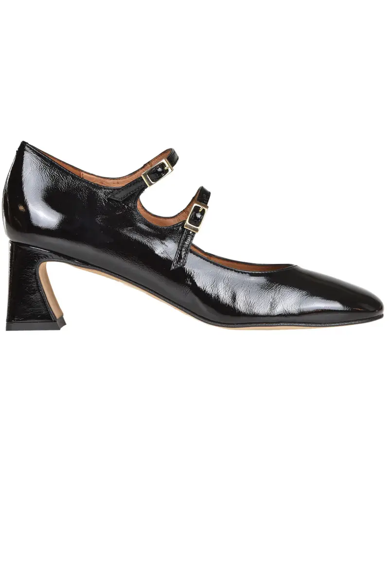 Mary Jane Damdo in vernice