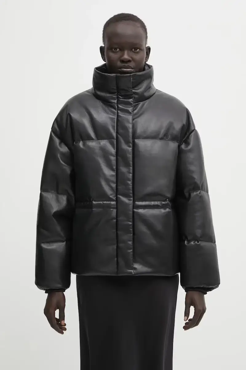 piumino oslo colore nero A.01.11721