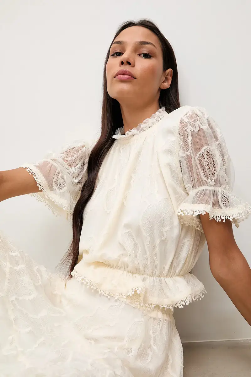 camicetta donna colore beige