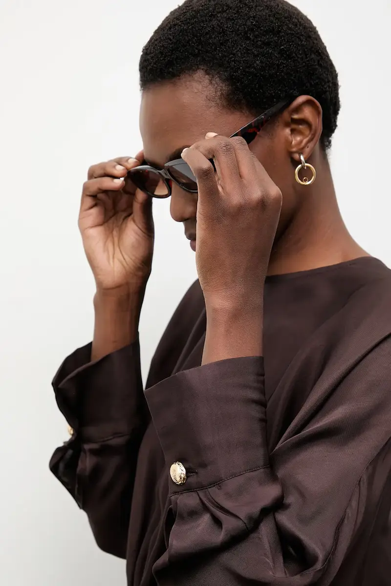 Answear.lab Camicetta Marrone con Maniche Raglan miniatura 4