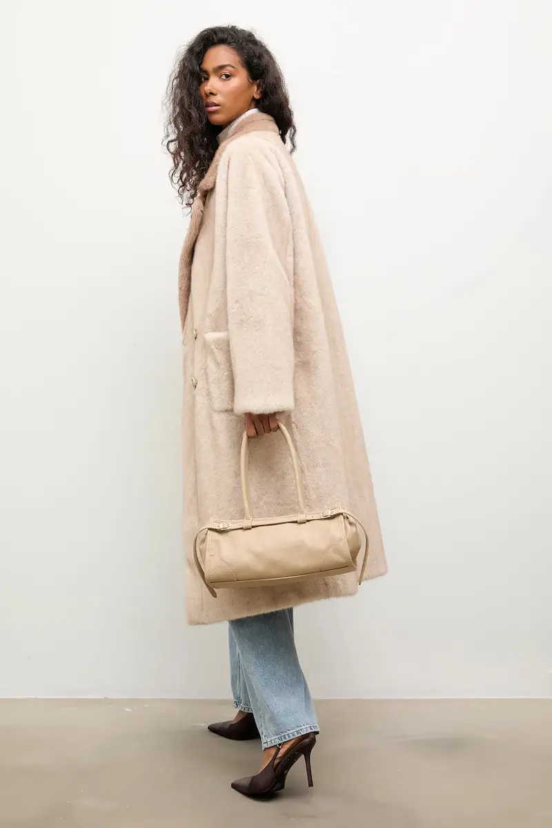 cappotto colore beige miniatura 3