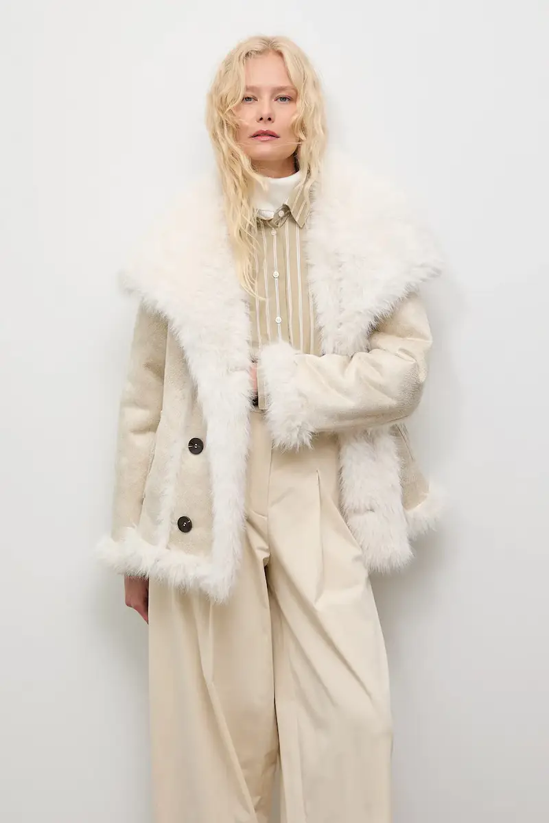 cappotto colore beige