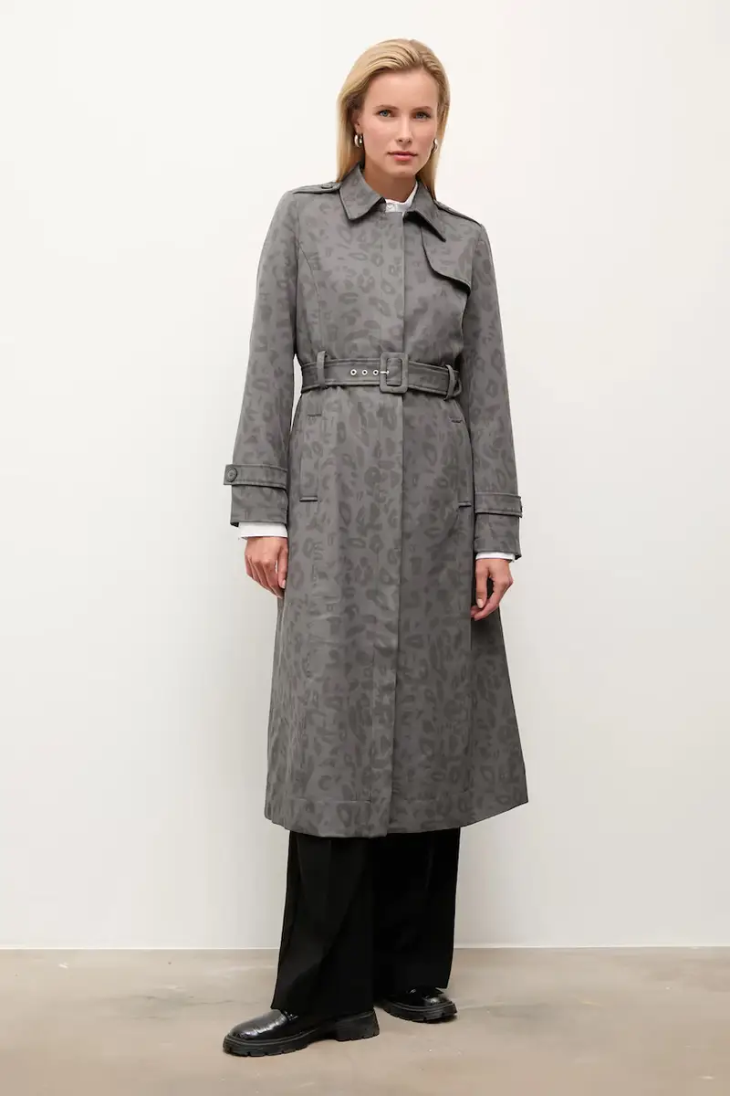 cappotto colore grigio