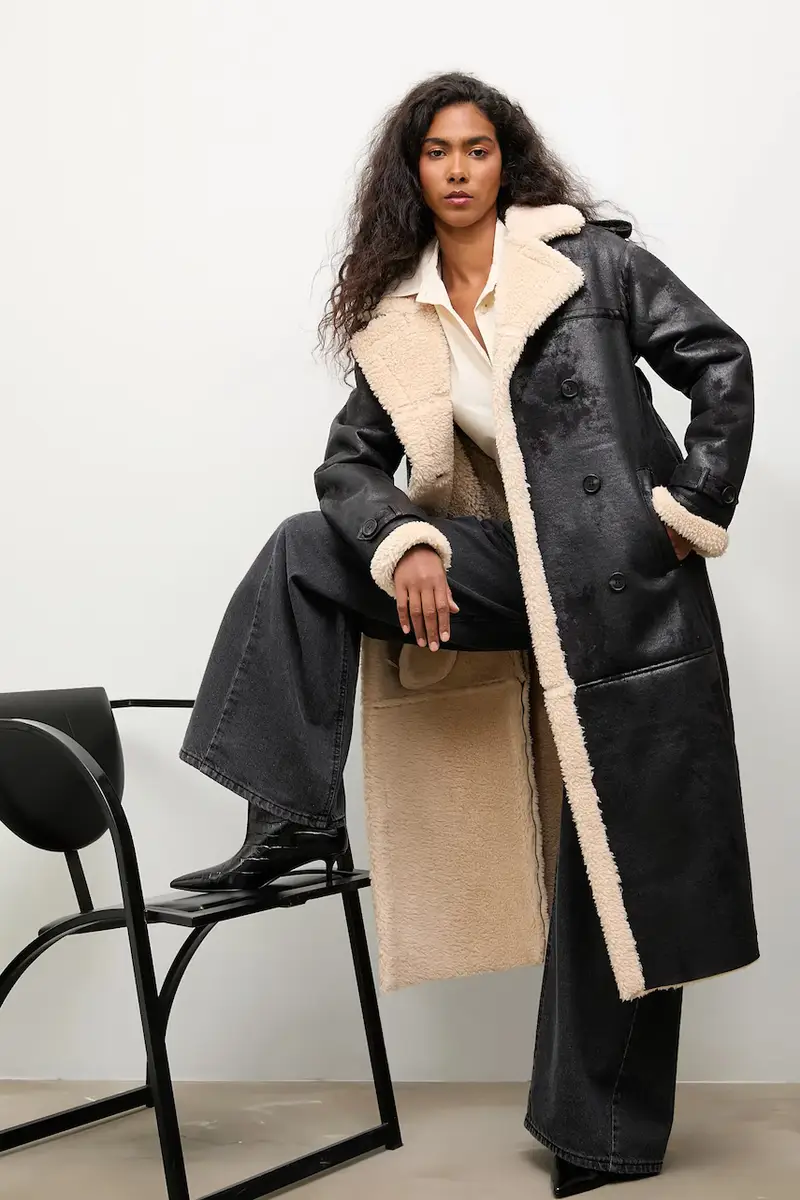 cappotto colore nero miniatura 2