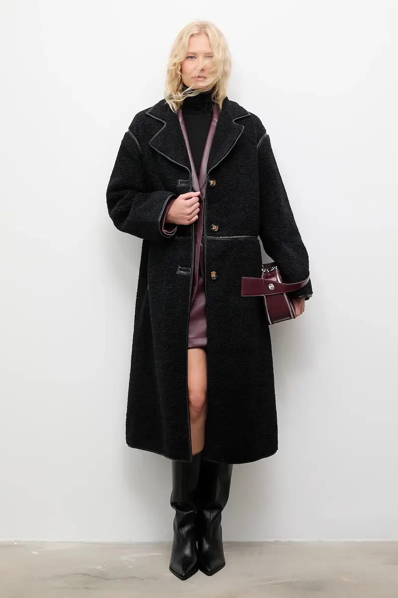 cappotto colore nero