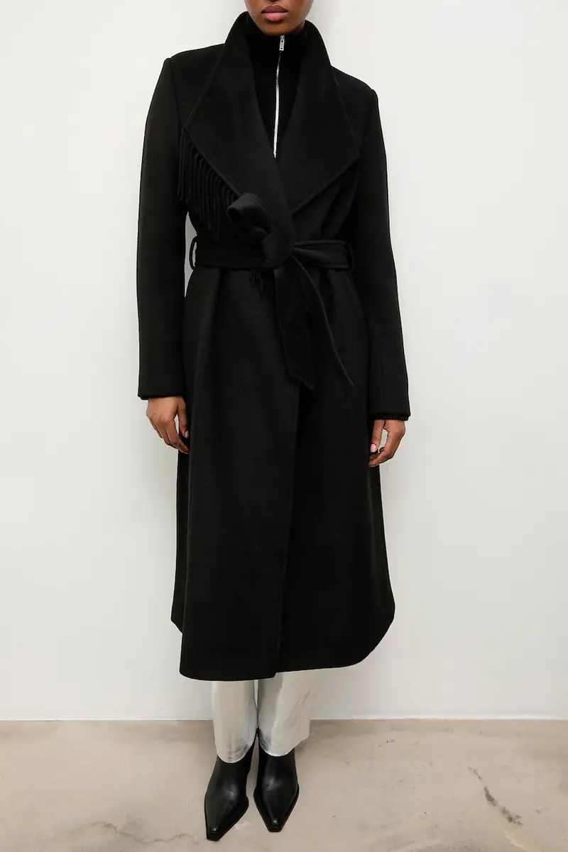 cappotto in lana colore nero