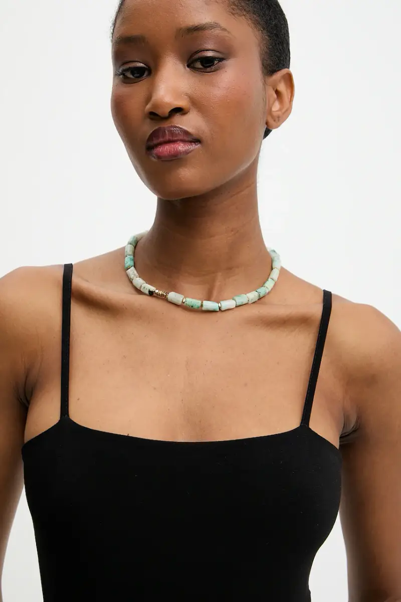 Answear Lab collana in diaspro kiwi, fatta a mano Turchese