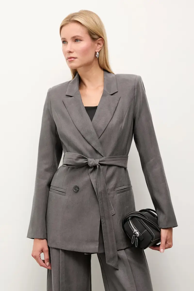 giacca colore grigio