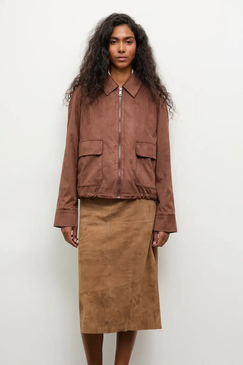 giacca colore marrone