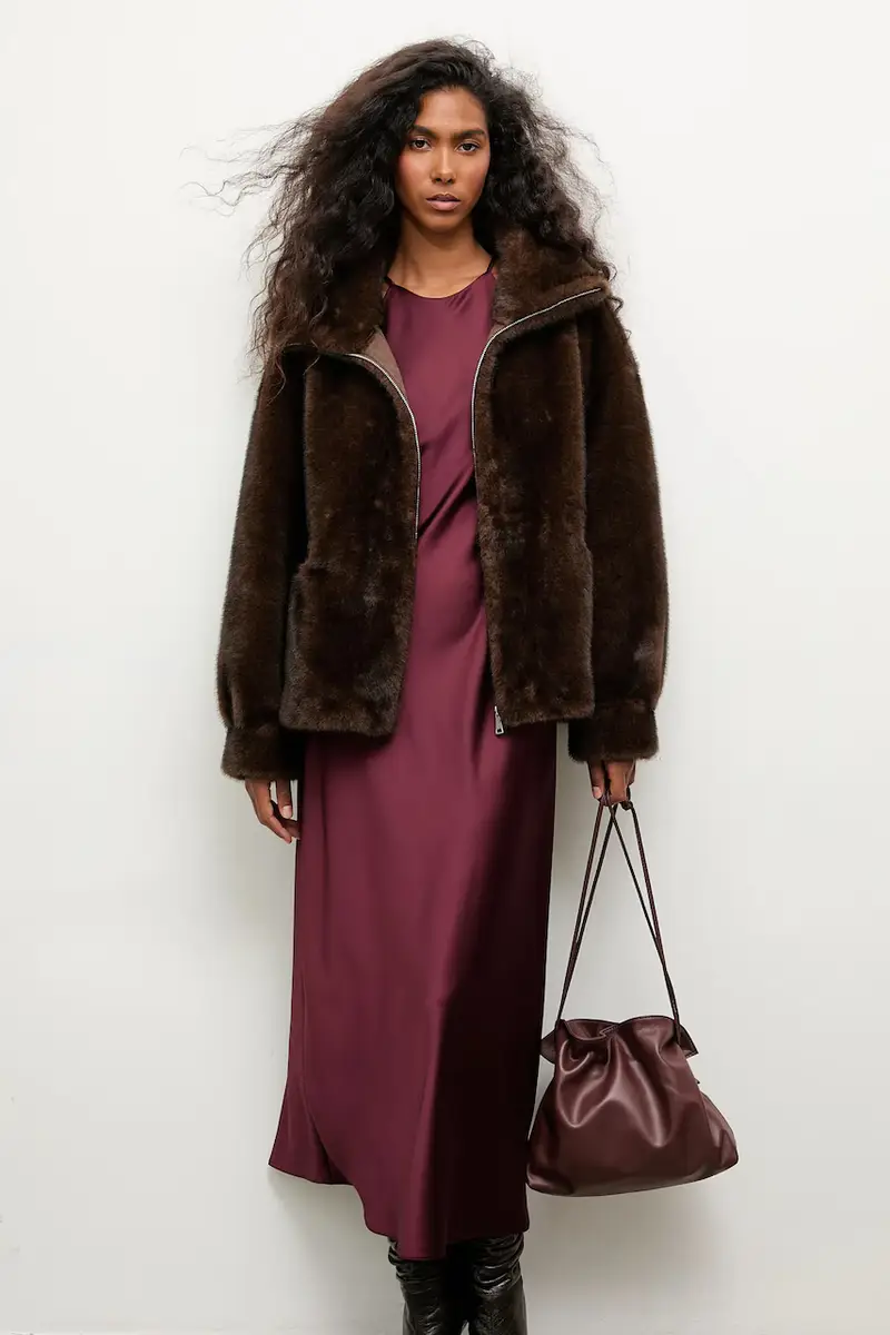 giacca colore marrone