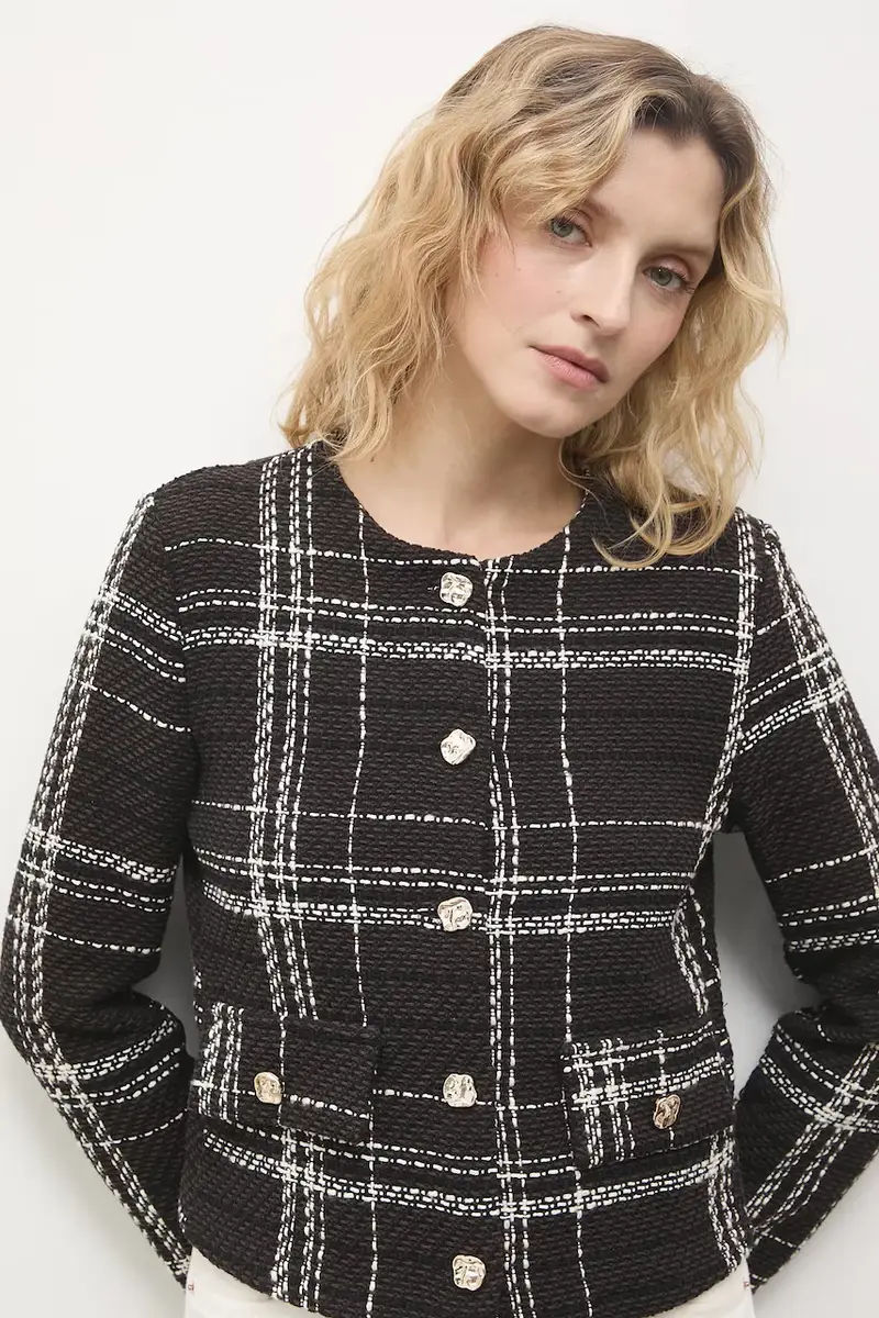 giacca colore marrone