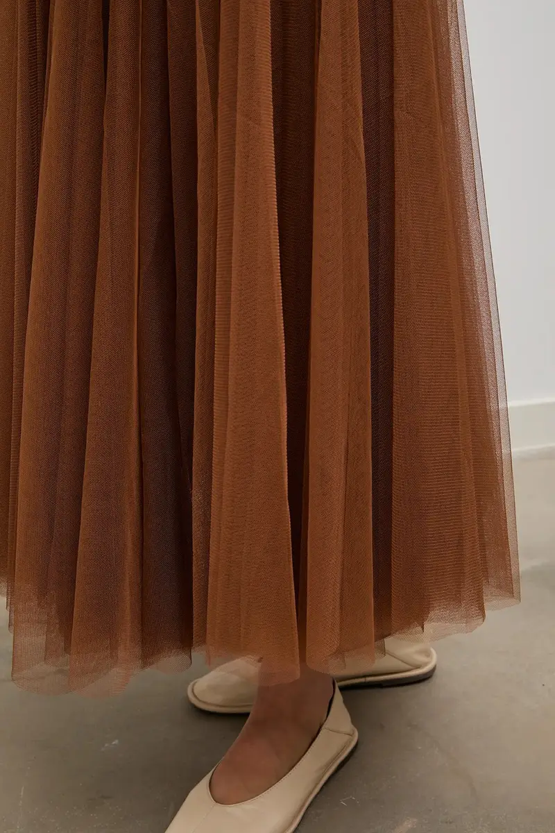 gonna colore marrone miniatura 5