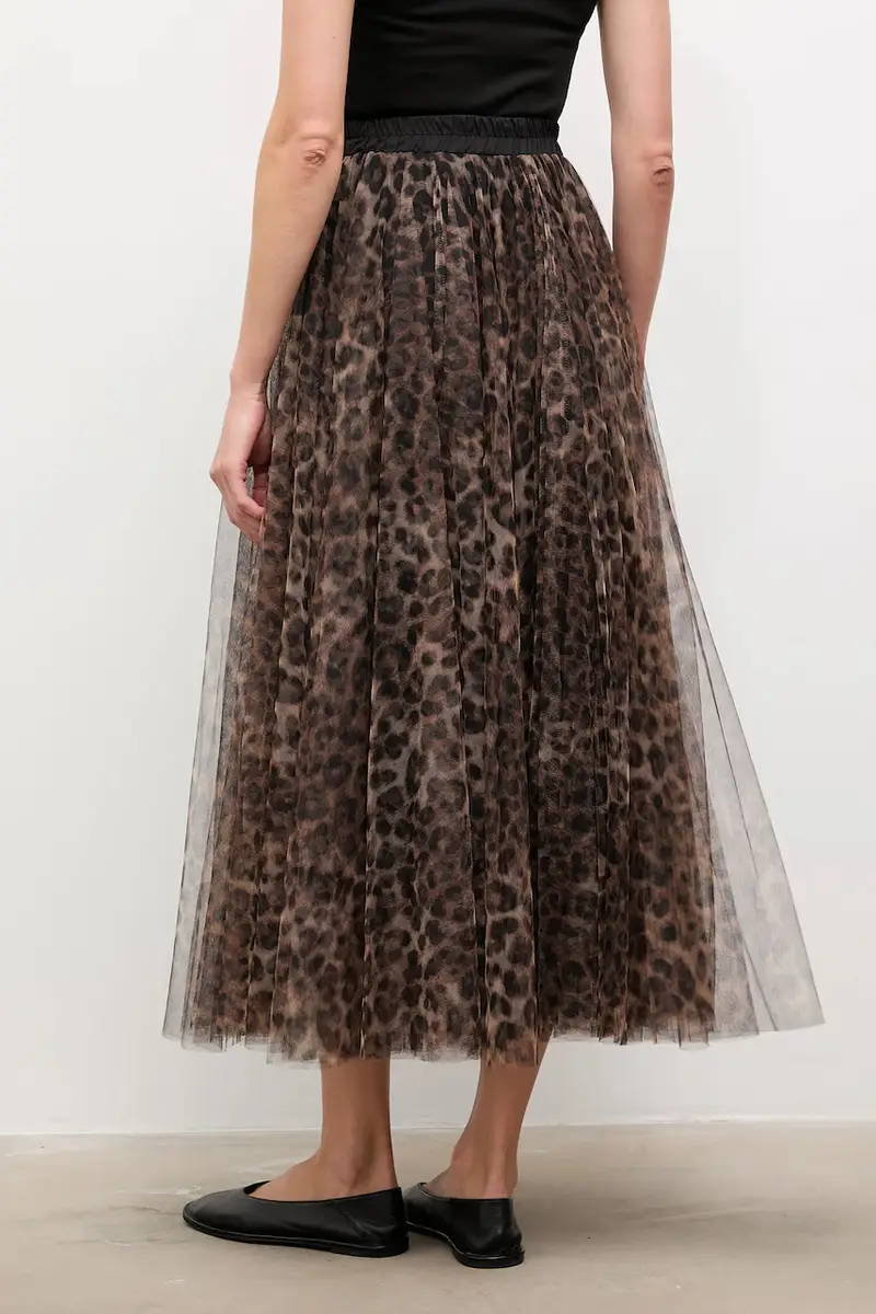 gonna colore marrone miniatura 3