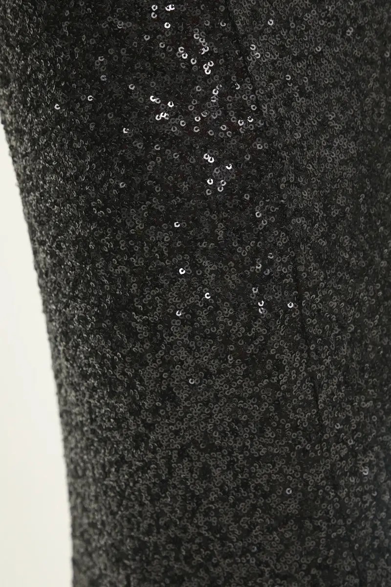 gonna colore nero miniatura 4