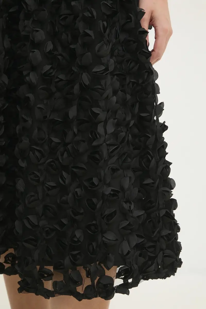 gonna colore nero miniatura 4