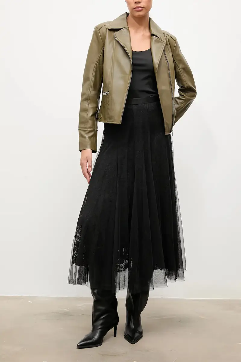 gonna colore nero miniatura 3